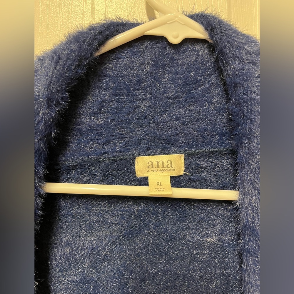 XL Womens Navy blue cardigan - Picture 3 of 4